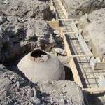 При подготовке места под фундамент для таунхаусов, были обнаружено несколько больших кувшинов («быркуы) разных веков и лаз в подземный ход… 