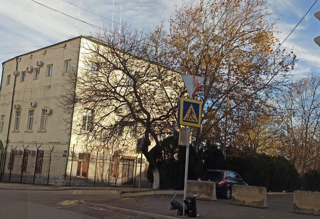 Старые пешеходные светофоры в Цхинвале меняют на новые ...