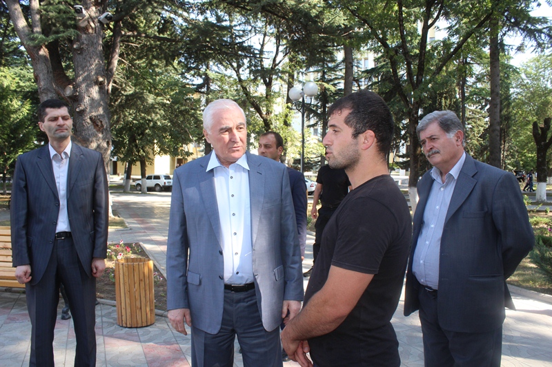 учитель химии вакансии южная осетия. глава республики северная осетия алания меняйло. заслуженные учителя южной осетии. алания информ южная осетия новости. спутник южная южная осетия.