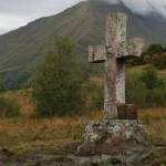 Востановленный крест в Морах