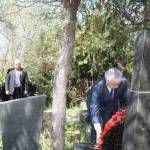 Возложение венков к могилам Героев