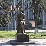 Памятник Васо Абаеву